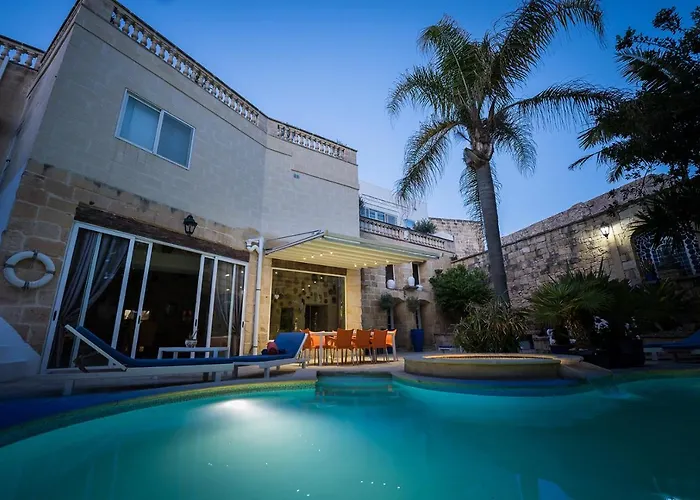 Buddha فيلة Zurrieq