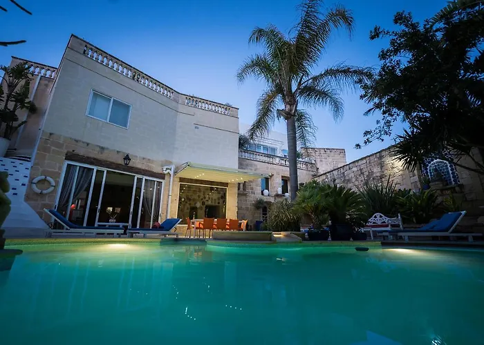 Buddha فيلة Zurrieq